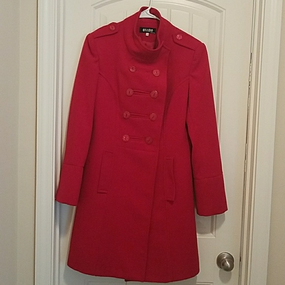 Coat - Picture 1 of 4